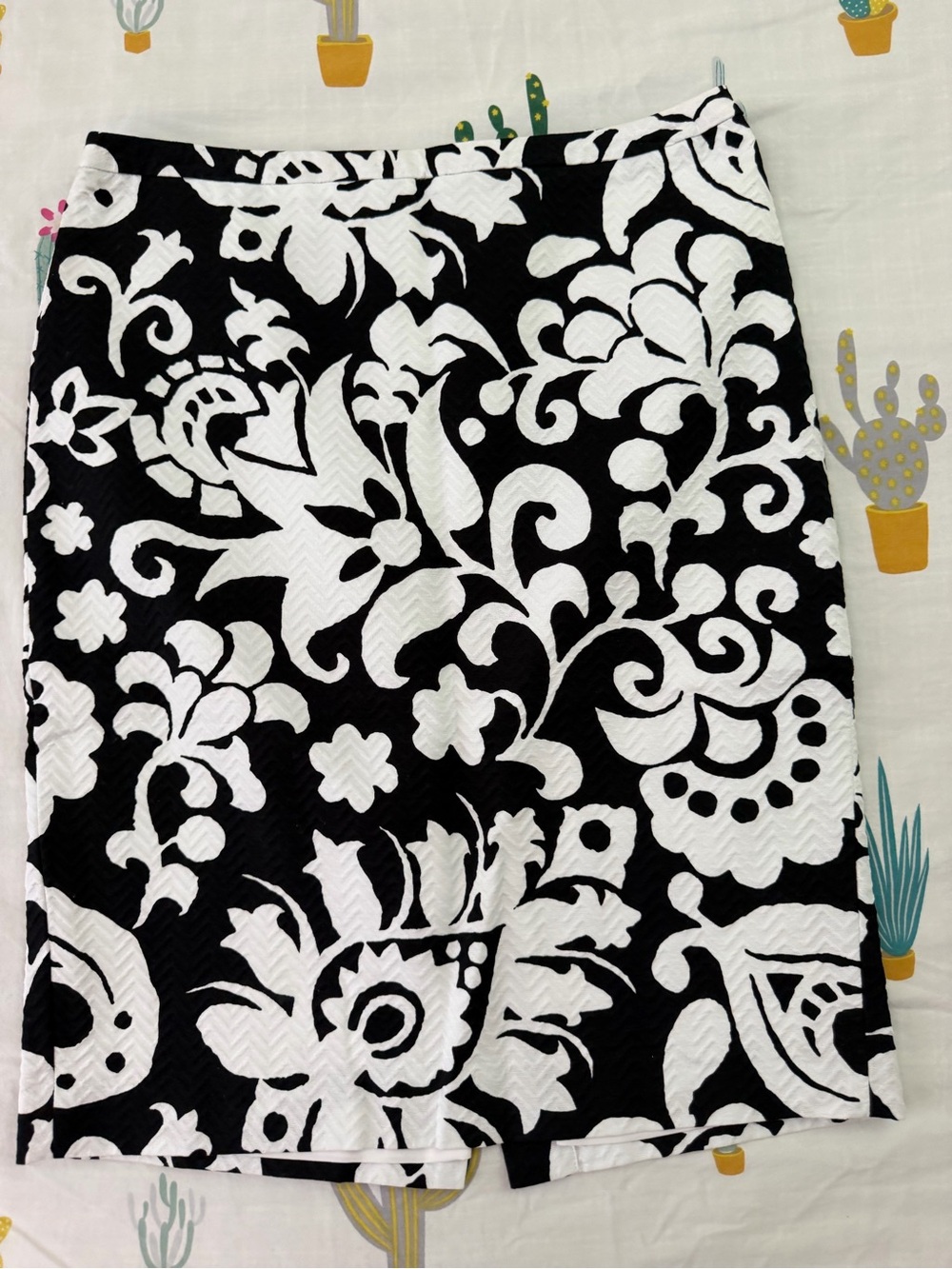 Talbots Black and White Floral Pencil Skirt